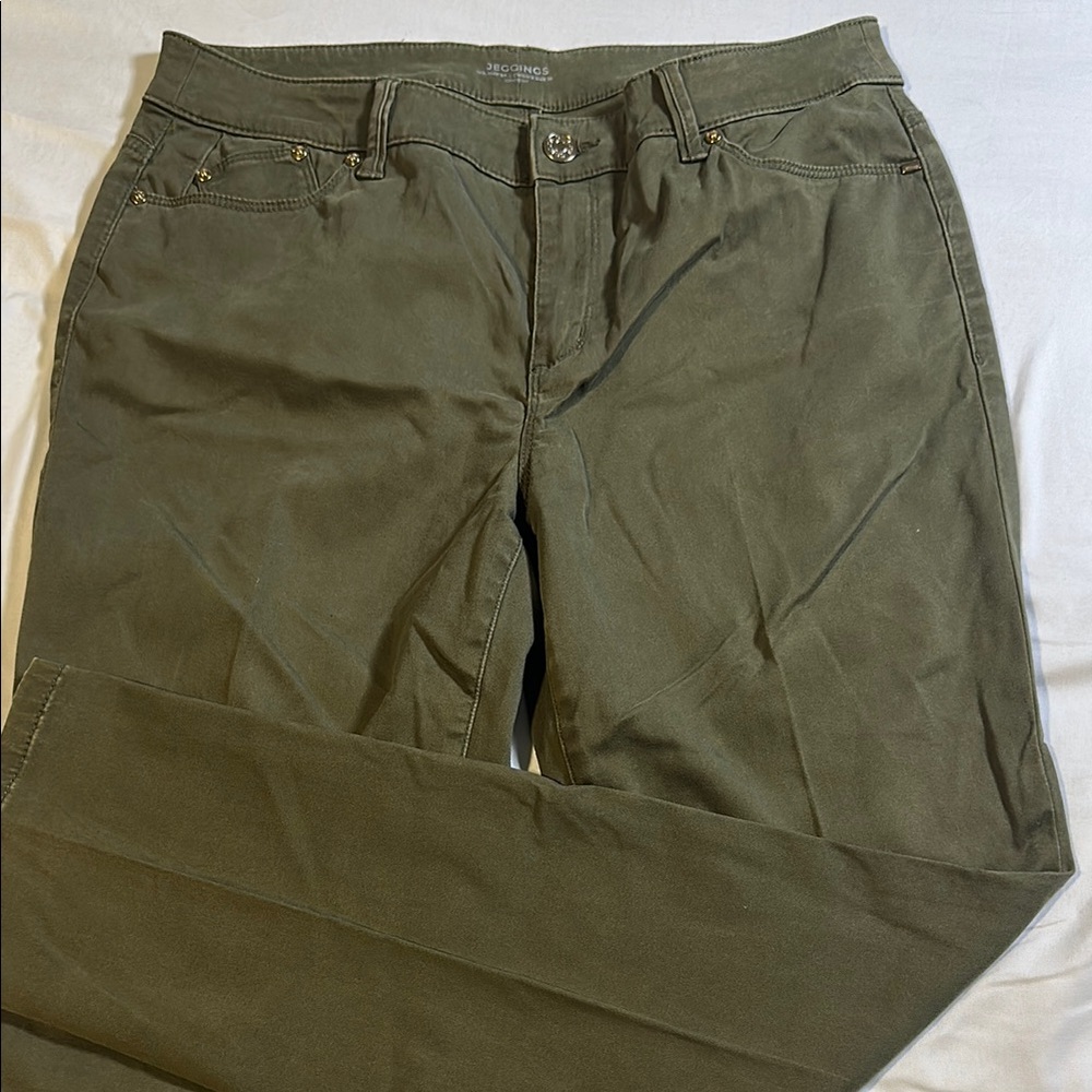 Chico's Green Chinos Versatile Comfort